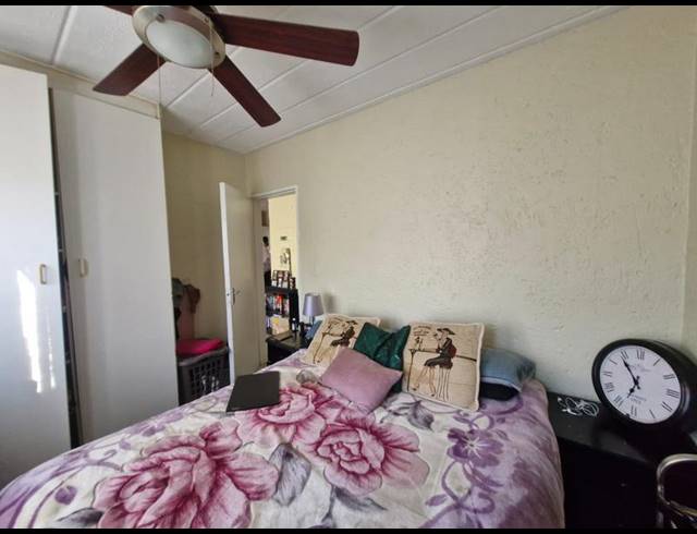 2 BEDROOM TOWNHOUSE FOR SALE IN GLEN MARAIS